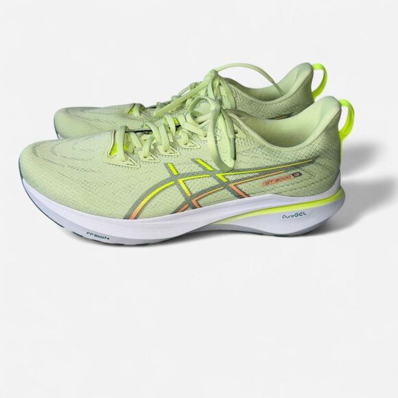 ASICS GT-2000 13 Running Shoes Size 11 Neon Green Trainers Only Used Once